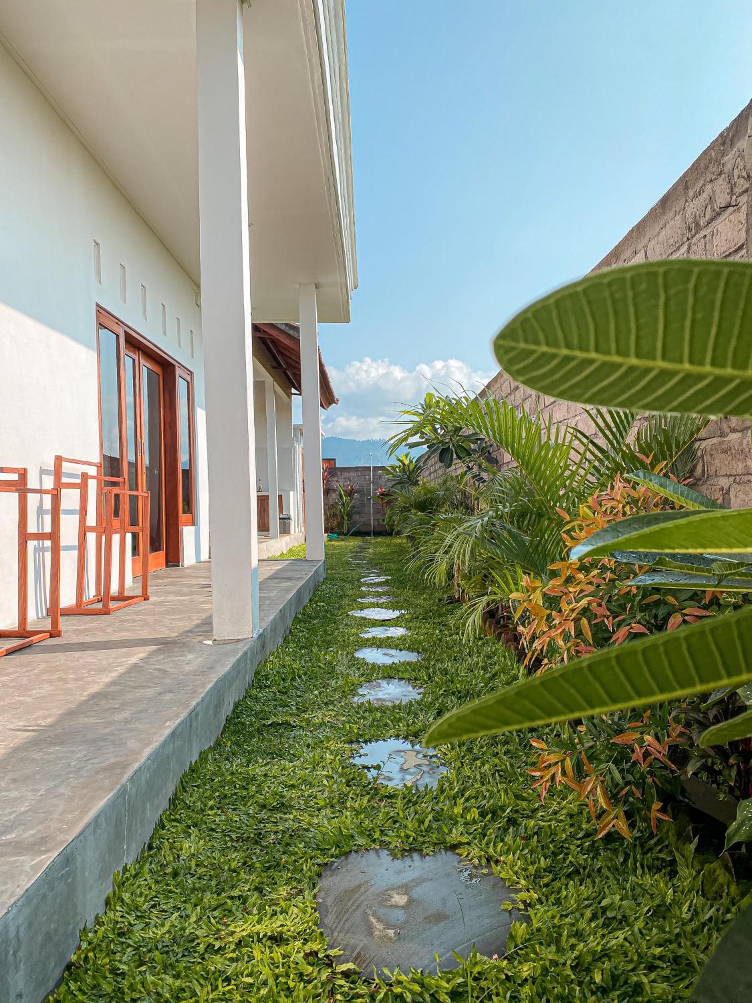 Turtle House Surf & Stay Airsatang Екстериор снимка